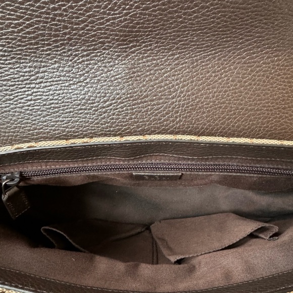 Gucci Beige and Brown Monogram Shoulder Bag - Picture 13 of 13